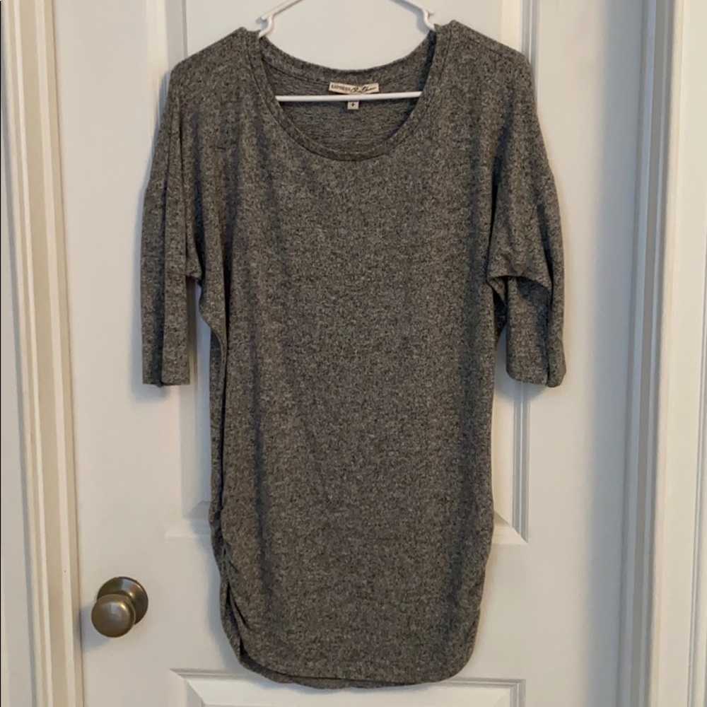 Long sleeve grey sweater